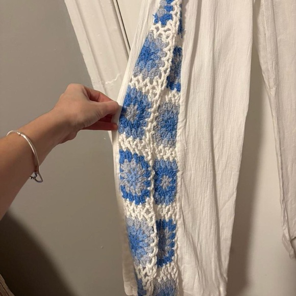 NWOT beachy gauze white flowy pants with blue crotchet med so cute - Picture 2 of 7